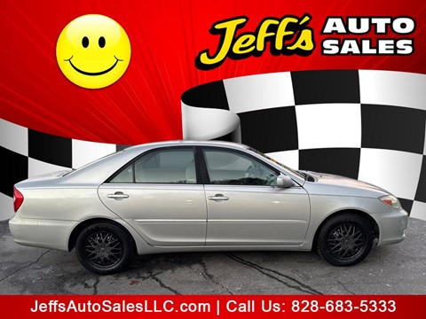 2004 Toyota Camry LE