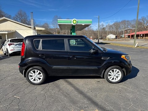 2013 Kia Soul Base