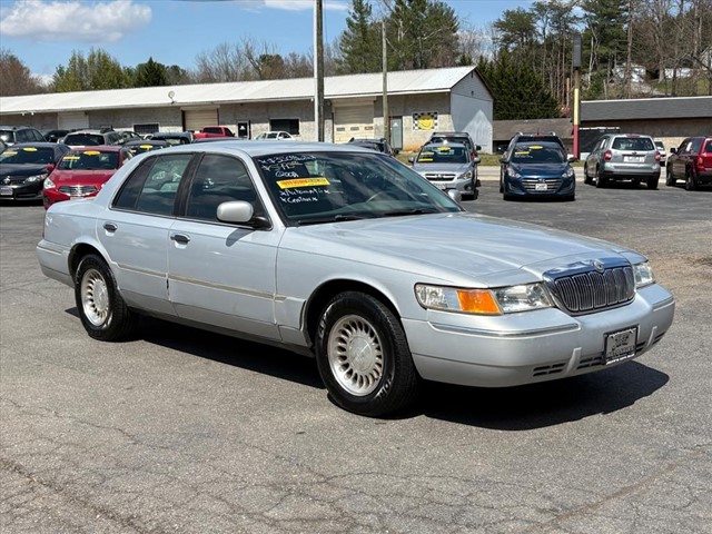 Mercury Grand Marquis LS in Leicester