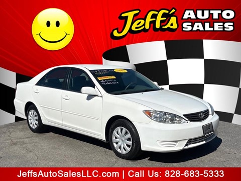 2005 Toyota Camry LE