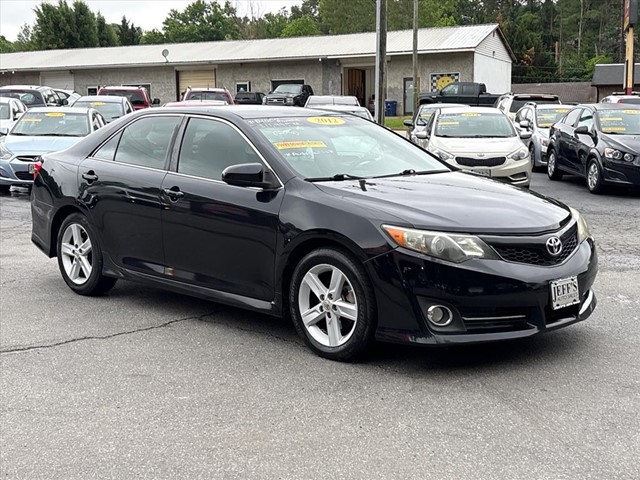 Toyota Camry SE in Leicester