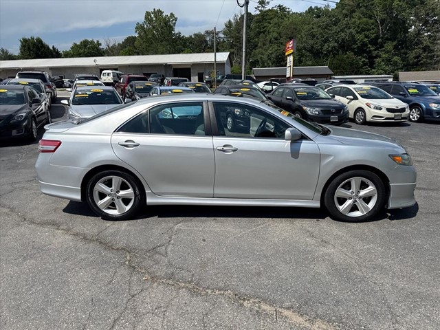 Toyota Camry SE in Leicester
