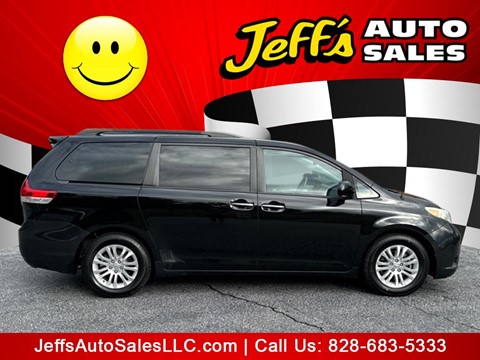 2012 Toyota Sienna XLE 8-Passenger