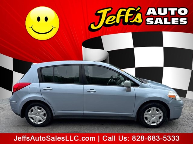 Nissan Versa 1.8 S in Asheville