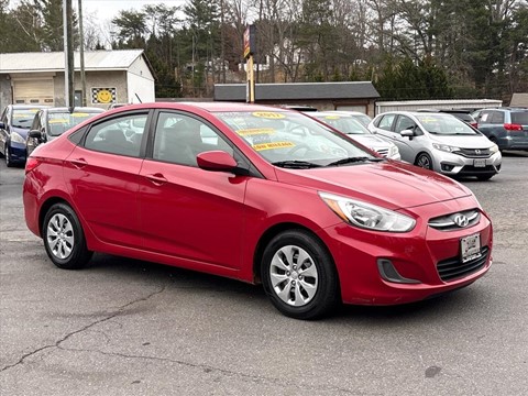 2017 Hyundai ACCENT SE