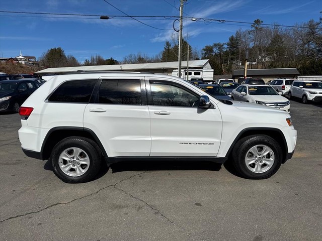 Jeep Grand Cherokee Laredo in Asheville