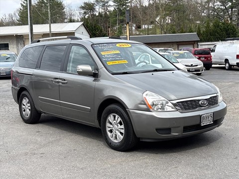 2011 Kia Sedona LX