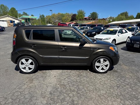2011 Kia Soul +