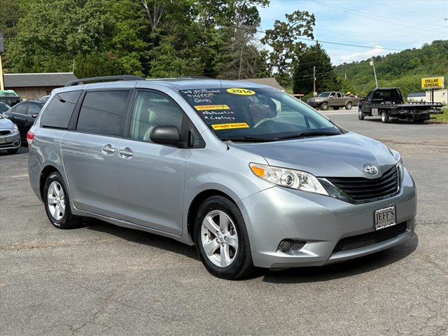 Toyota Sienna LE 8-Passenger in Asheville