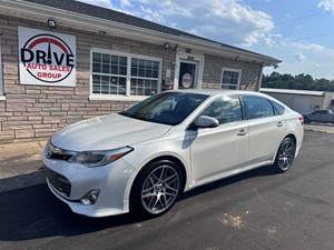Picture of a 2014 Toyota Avalon XLE