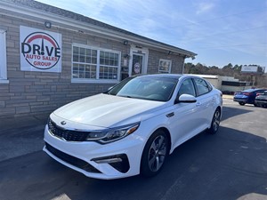 Picture of a 2019 Kia Optima LX