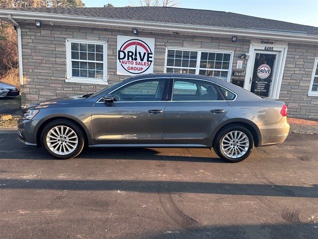 Volkswagen Passat SE PZEV 6A w/ Sunroof & Nav in Fayetteville