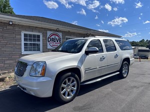 Picture of a 2013 GMC Yukon Denali XL 4WD
