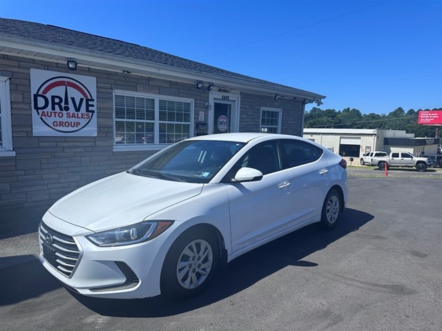 Hyundai Elantra SE 6AT in Fayetteville