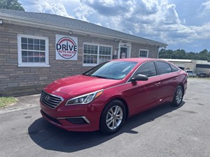 Picture of a 2017 Hyundai Sonata SE