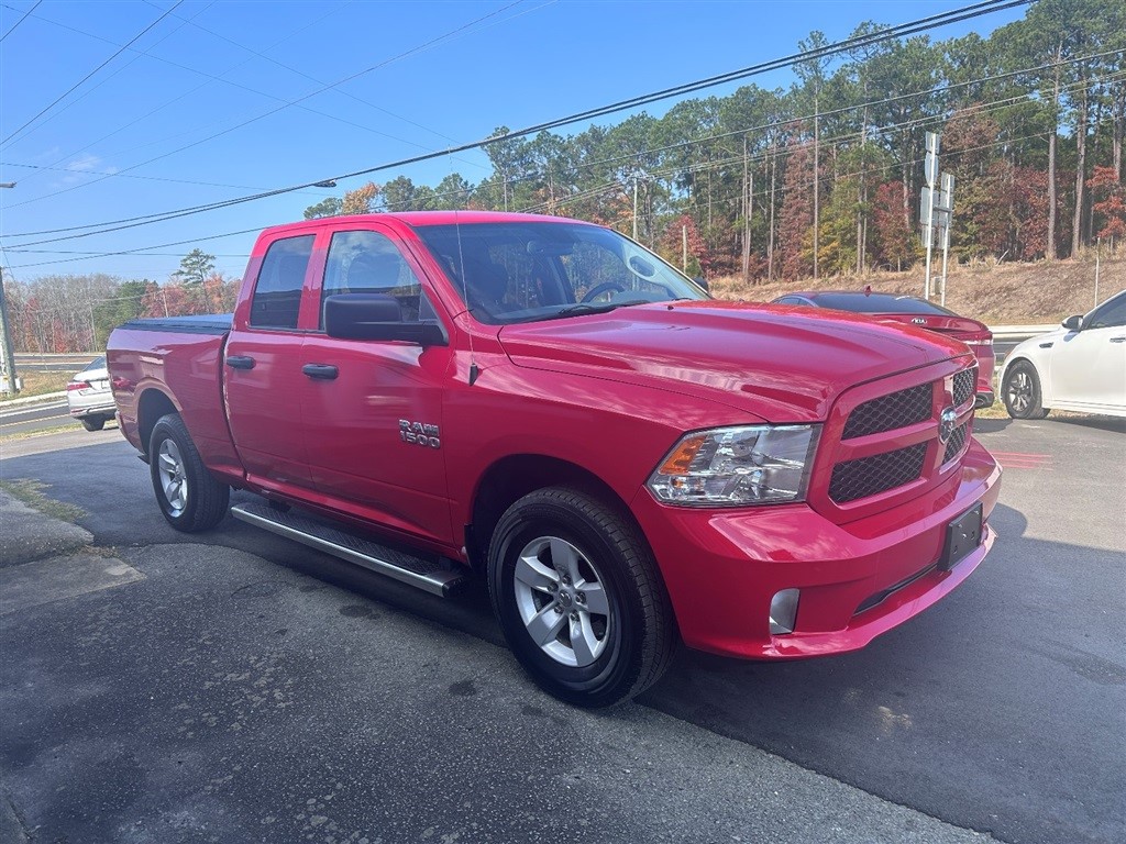 2018 Ram 1500 Tradesman photo 2