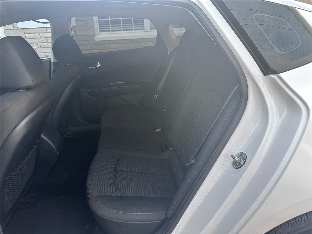 2020 Kia Optima LX SE photo 4