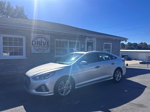 Picture of a 2018 Hyundai Sonata Sport