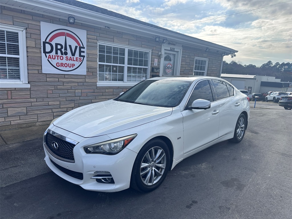 2017 INFINITI Q50 Premium