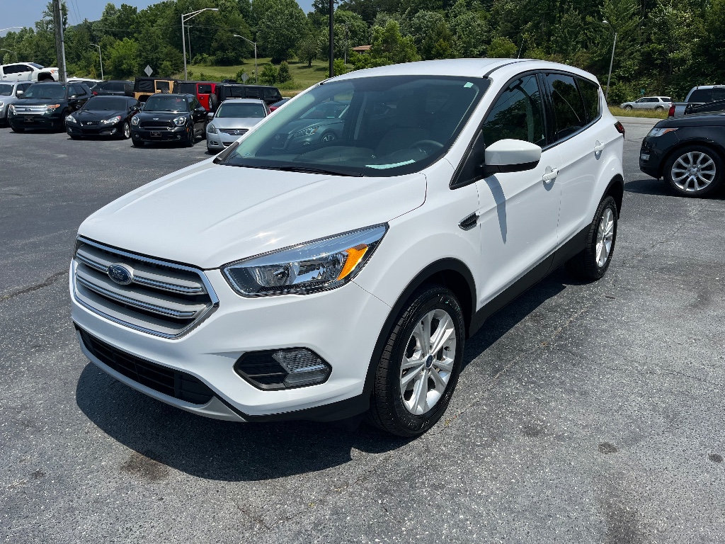 Used 2019 Ford Escape SE with VIN 1FMCU0GD5KUB20412 for sale in Hudson, NC
