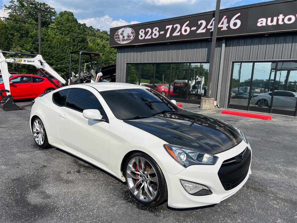 Used 2013 Hyundai Genesis Coupe R-Spec with VIN KMHHU6KJ9DU086564 for sale in Hudson, NC