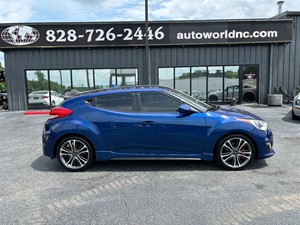 Picture of a 2017 Hyundai Veloster Turbo R-Spec w/Red Interior 6M