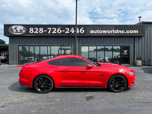 Ford Mustang GT Premium Coupe in Lenoir