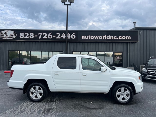 Honda Ridgeline RTL-- 4X4--LOADED in Lenoir