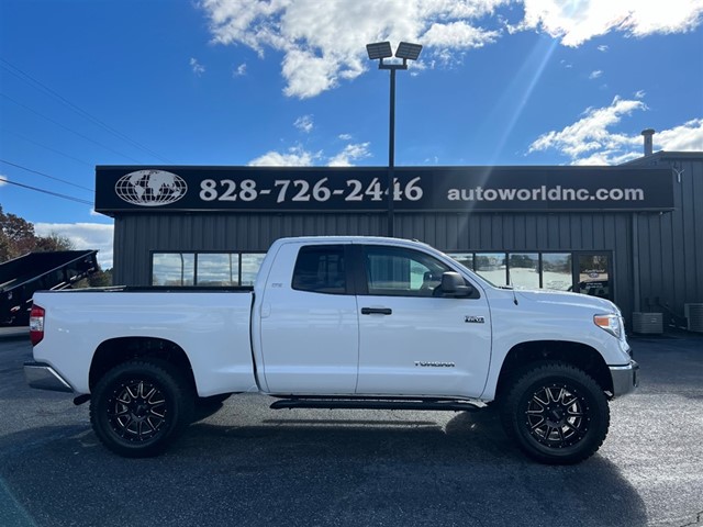 Toyota Tundra SR5 5.7L V8 Double Cab 4WD in Lenoir