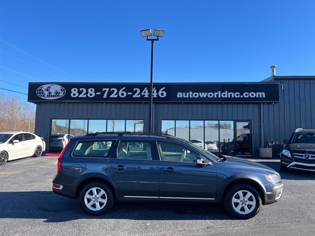 Volvo XC70 Cross Country in Lenoir