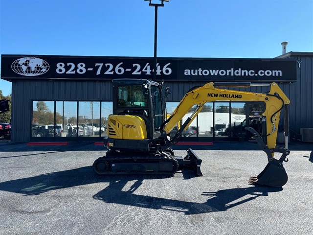 New Holland E37C in Lenoir