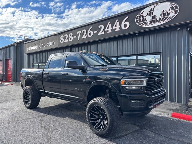 RAM 2500 Laramie Crew Cab SWB 4WD in Lenoir