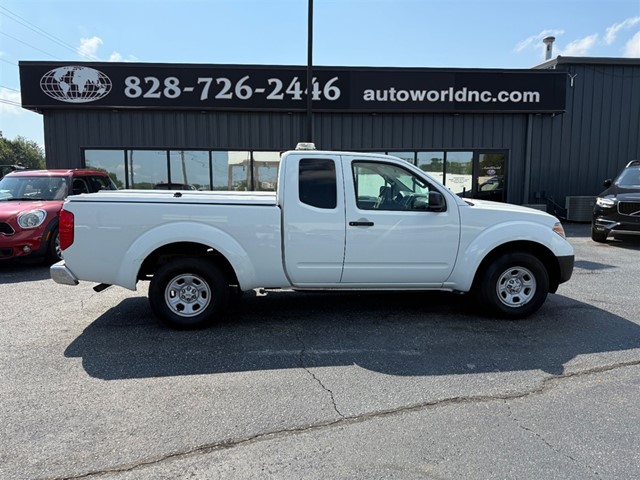 Nissan Frontier SV King Cab I4 5MT 2WD in Lenoir