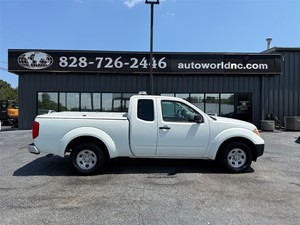 Picture of a 2015 Nissan Frontier SV King Cab I4 5MT 2WD