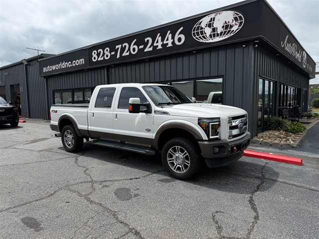 Ford F-250 SD King Ranch Crew Cab 4WD in Lenoir