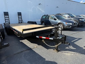 Picture of a 2025 TRIPLE CROWN TRAILER