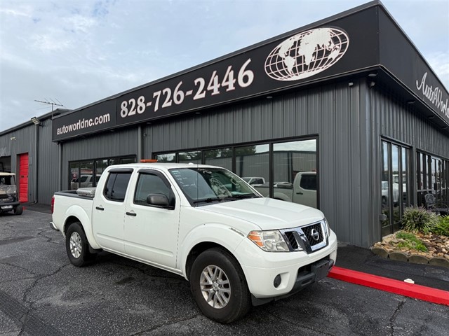Nissan Frontier SV Crew Cab 5AT 2WD in Lenoir