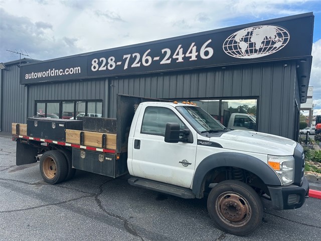 Ford F-450 SD Regular Cab DRW 2WD in Lenoir