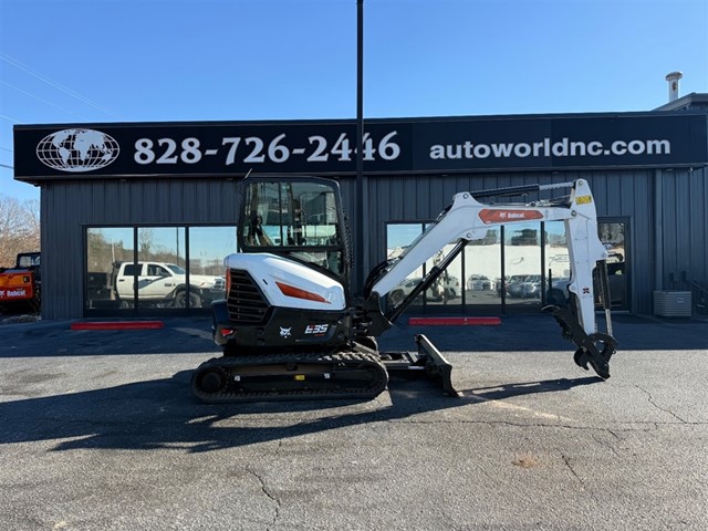 Bobcat E35i in Lenoir