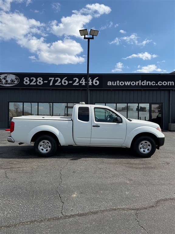 Nissan Frontier S King Cab I4 5AT 2WD in Lenoir