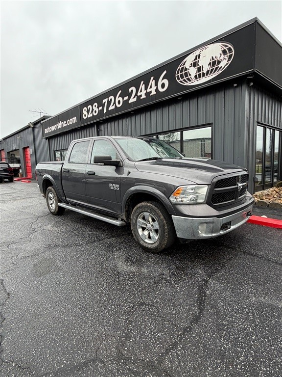 RAM 1500 SLT Crew Cab SWB 4WD in Lenoir