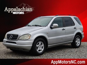 Picture of a 2001 Mercedes-Benz M-Class ML 320