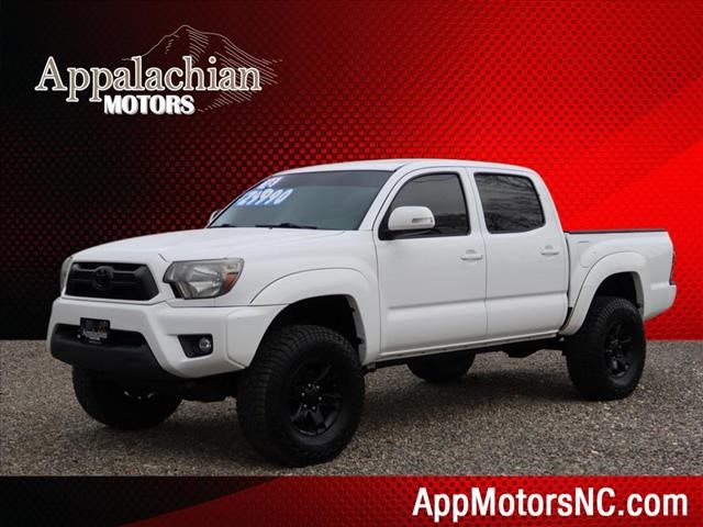 Picture of a 2015 Toyota Tacoma V6