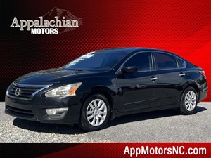 Picture of a 2015 Nissan Altima 2.5