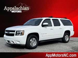 Picture of a 2009 Chevrolet Suburban LT 1500