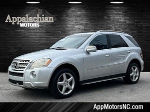 Picture of a 2009 Mercedes-Benz M-Class ML 550