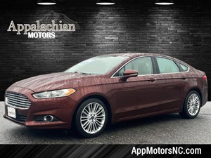 Picture of a 2016 Ford Fusion SE