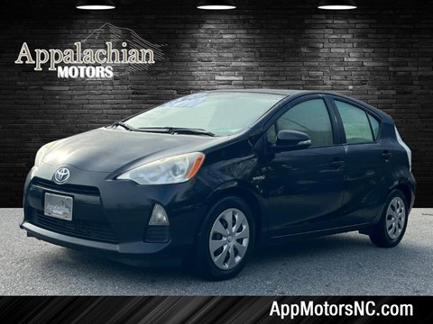 2013 Toyota Prius c Two