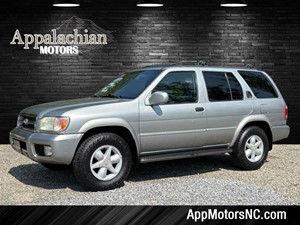 2001 Nissan Pathfinder LE for sale by dealer