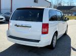 2010 Chrysler Town And Country Pic 2468_V2026010615304700014
